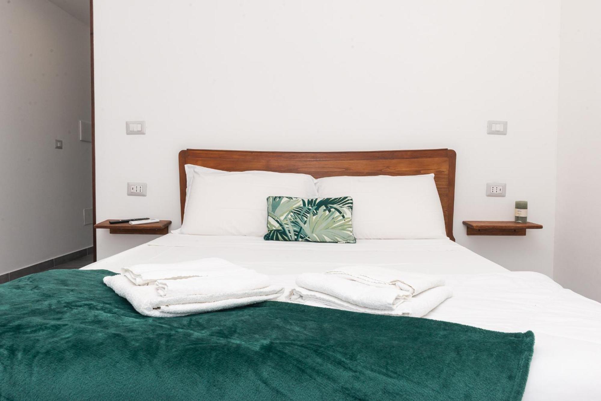 Guest House - Affittacamere Green Apartment - By Faendho بورتو توريس المظهر الخارجي الصورة
