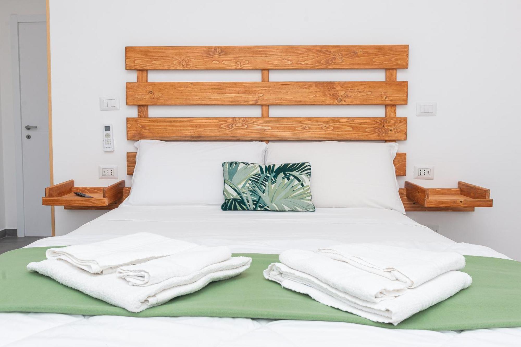Guest House - Affittacamere Green Apartment - By Faendho بورتو توريس المظهر الخارجي الصورة