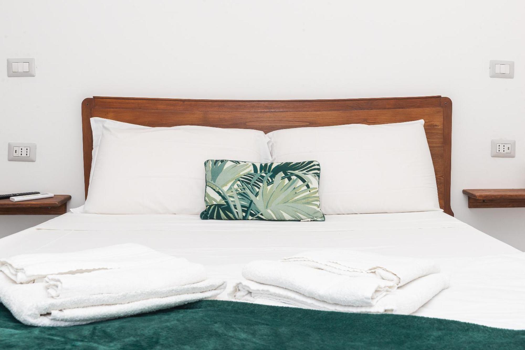 Guest House - Affittacamere Green Apartment - By Faendho بورتو توريس المظهر الخارجي الصورة